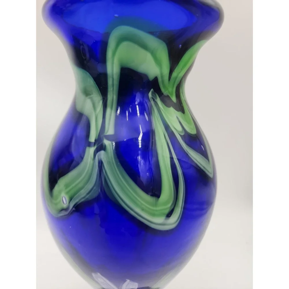 Art Glass Vase Cobalt Blue With White Flower 10